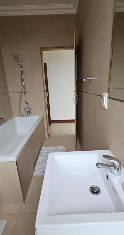 To Let 2 Bedroom Property for Rent in Bloubergstrand Western Cape